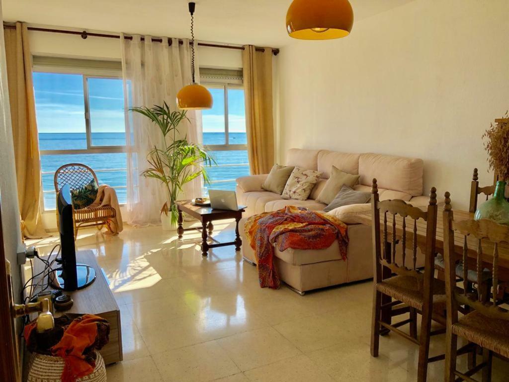 Stunning Sea View Apartment Аликанте Екстериор снимка