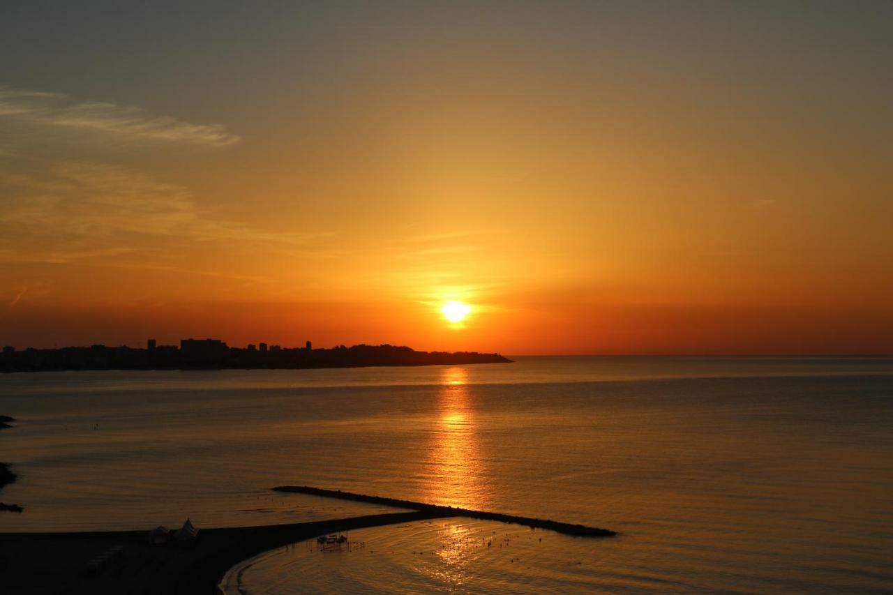 Stunning Sea View Apartment Аликанте Екстериор снимка